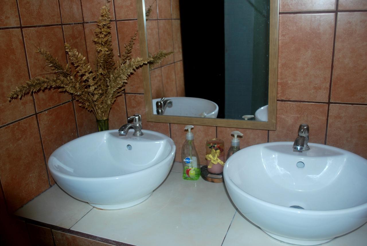 Passifloras Hostel Quepos Exterior photo