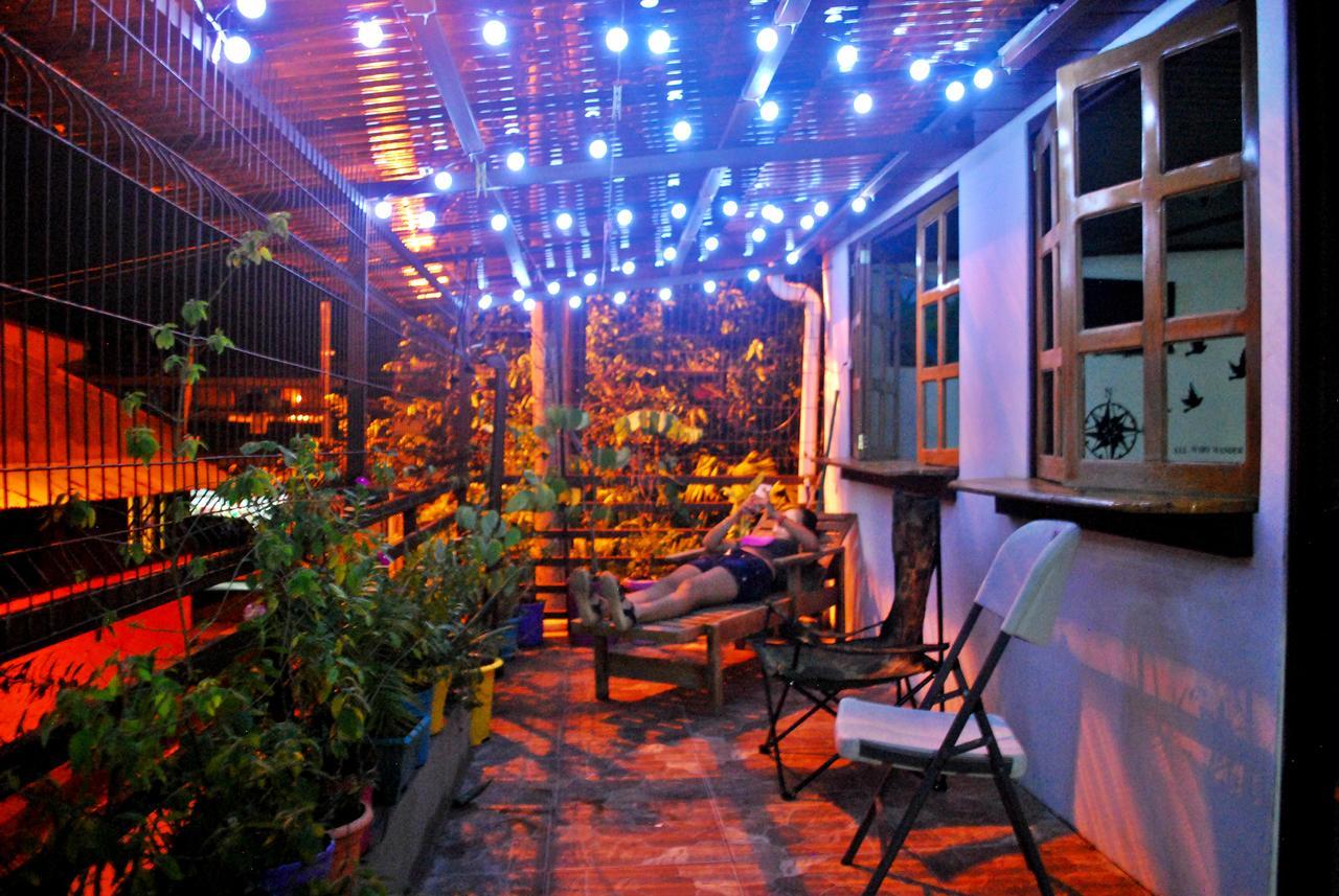 Passifloras Hostel Quepos Exterior photo