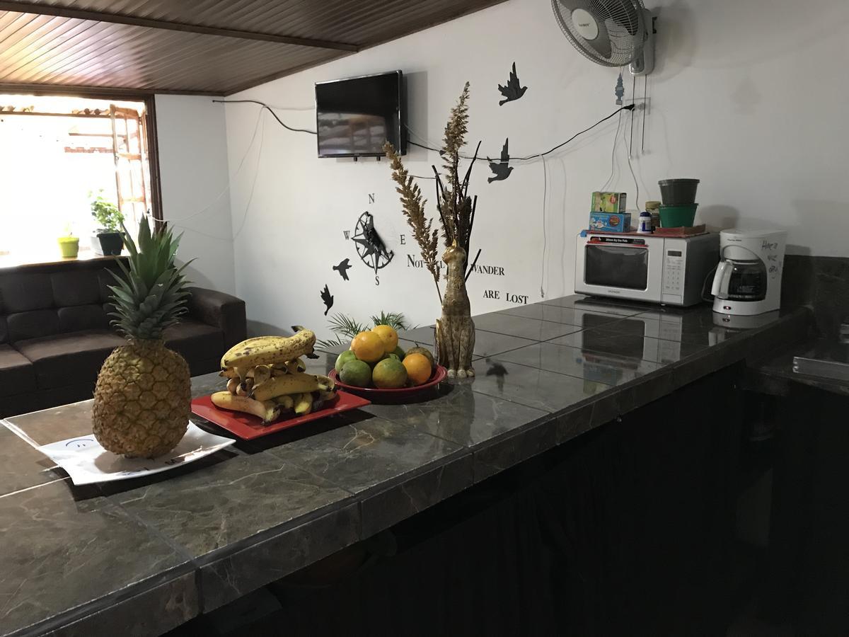Passifloras Hostel Quepos Exterior photo